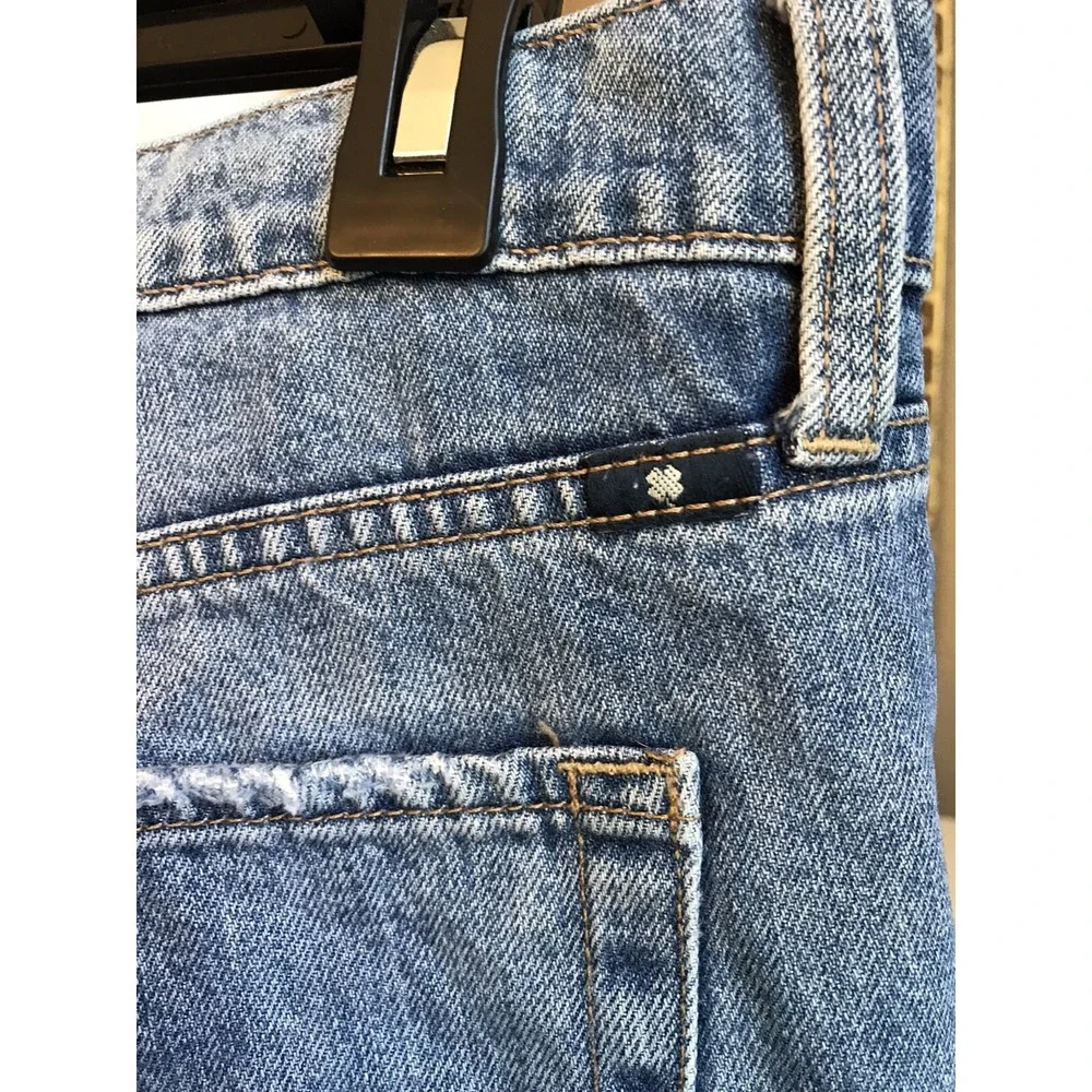 Lucky Brand Sz 6/28 The Roll Up Distressed Denim Shorts - Picture 3 of 8